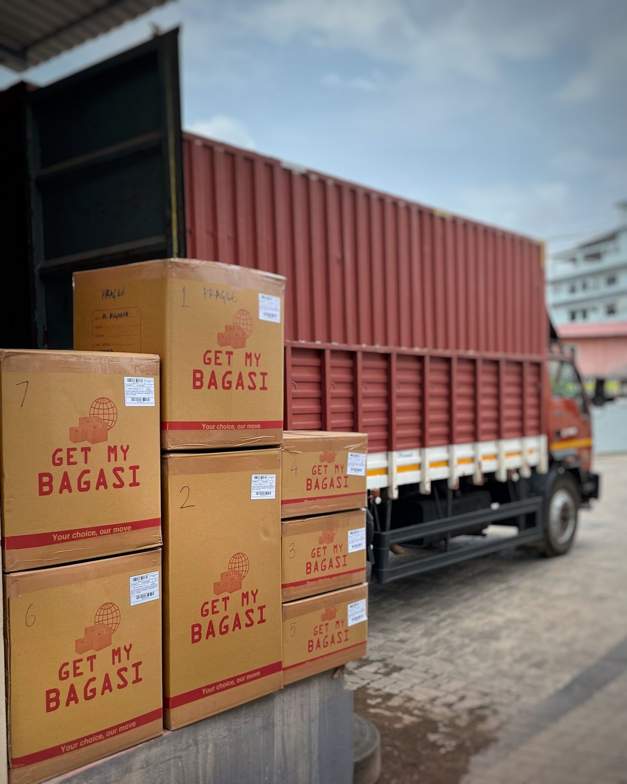 Get My Bagasi branded cartons loaded onto a truck for shipment